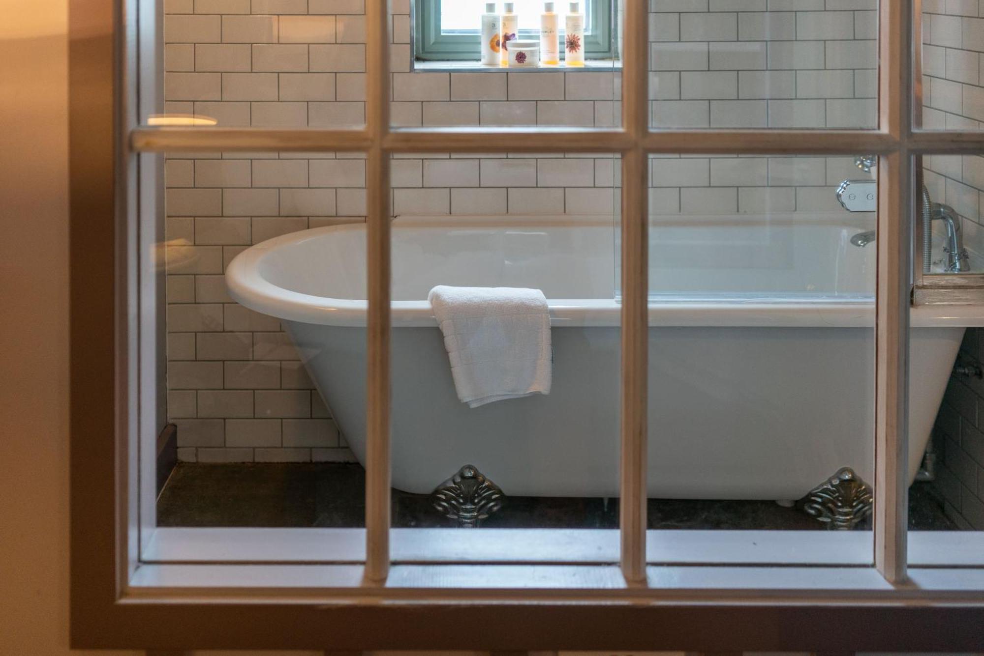 Bed and Breakfast The Welldiggers Arms à Petworth Extérieur photo